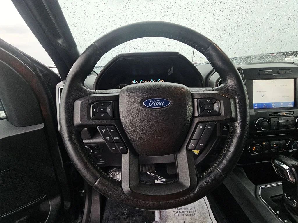 Used 2018 Gray Ford XLT image 3