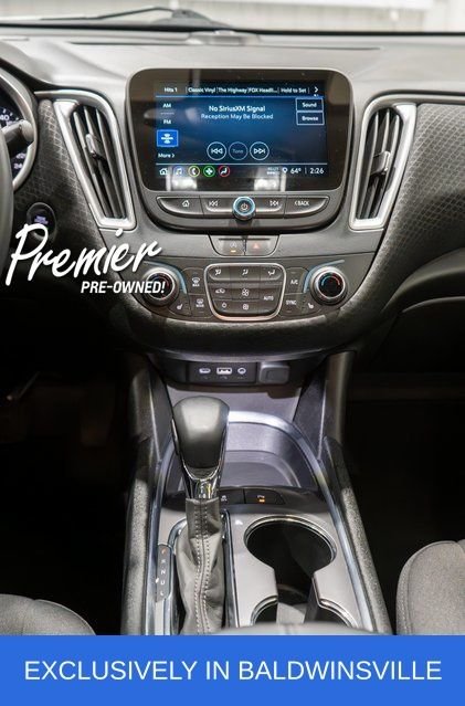 Used 2025 White Chevrolet LT image 14