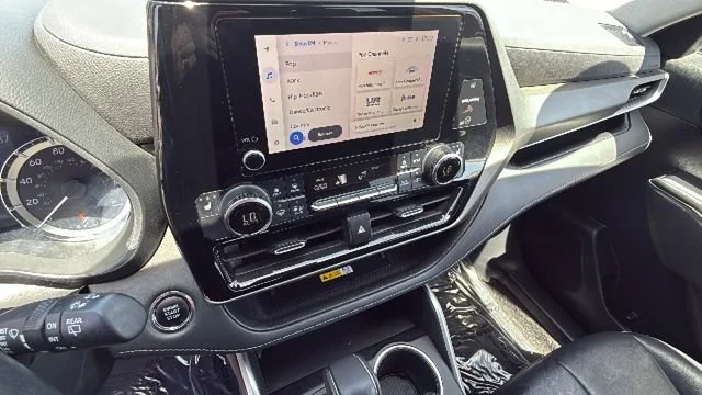 Used 2023 Black Toyota XLE image 15