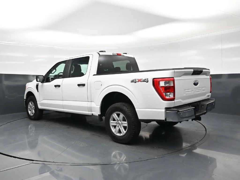 Used 2021 White Ford XL image 6