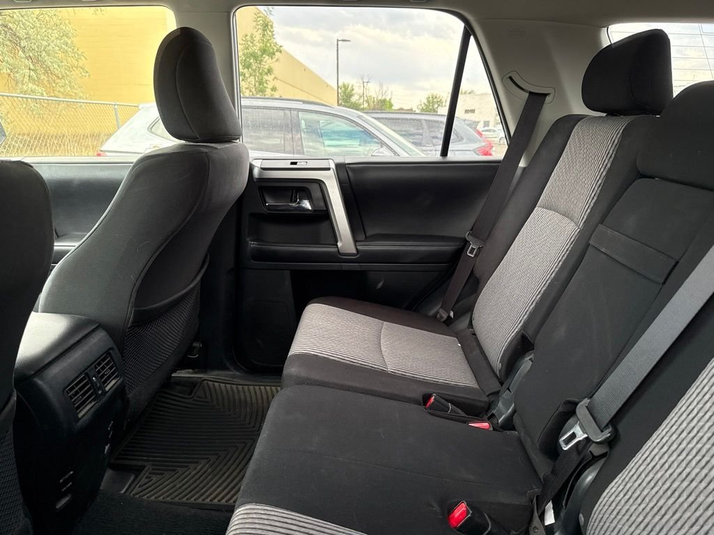 Used 2017 Classic Silver Metallic Toyota SR5 image 4
