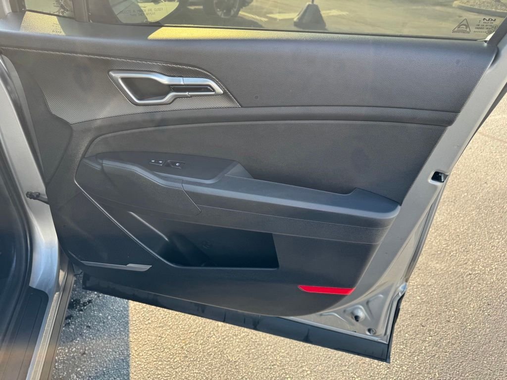 2023 Kia Sportage LX - Photo 28