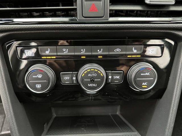 Used 2024 White Volkswagen 1.5T SE image 19