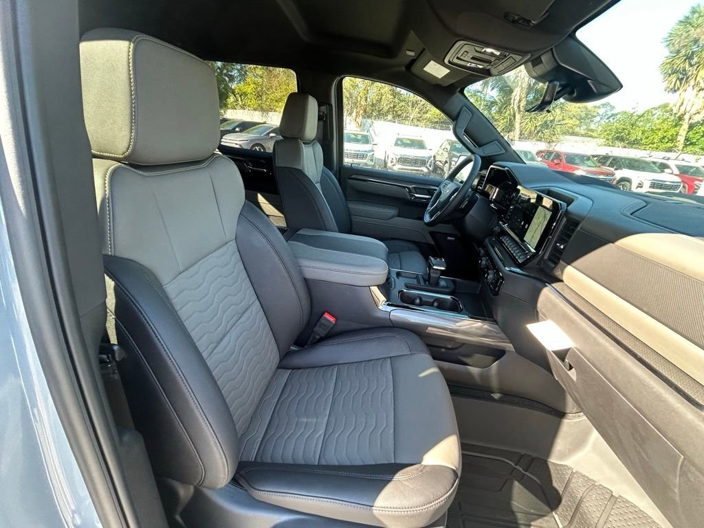 2025 Chevrolet Silverado 1500 ZR2 - Photo 24