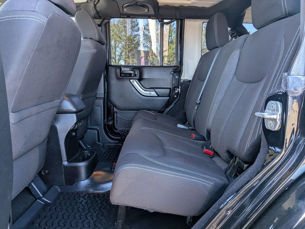 Used 2013 Black Jeep Sahara image 18