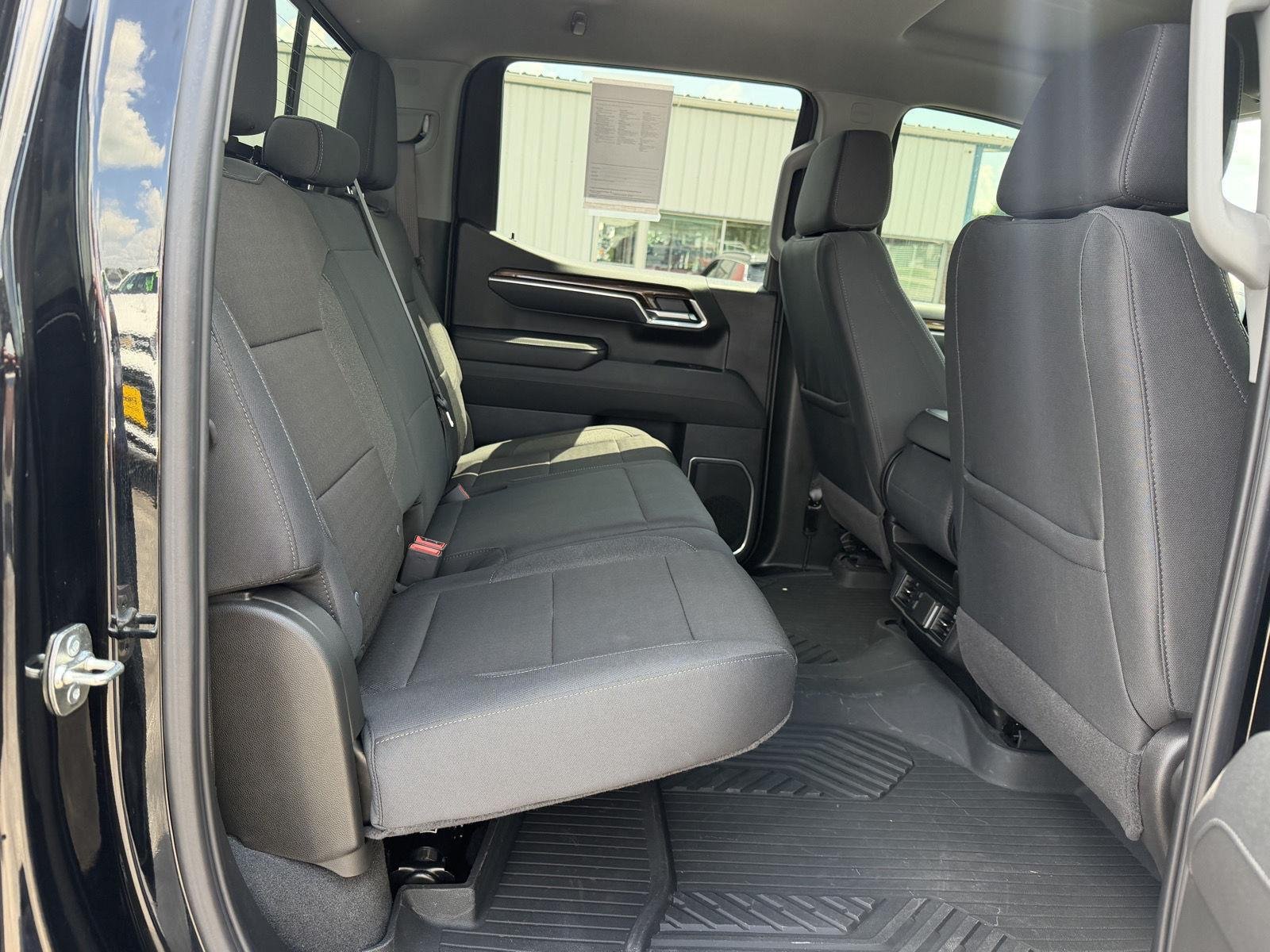 Used 2025 Black Chevrolet LT image 22
