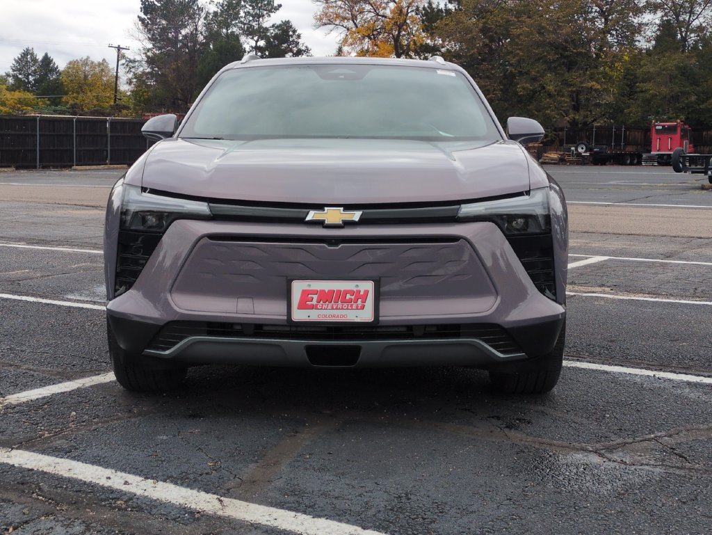 Used 2024 Galaxy Gray Metallic Chevrolet LT image 8