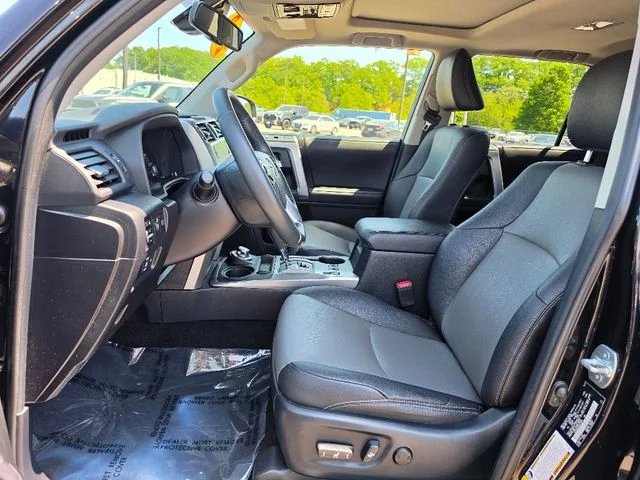 2022 Toyota 4Runner SR5 Premium - Photo 21