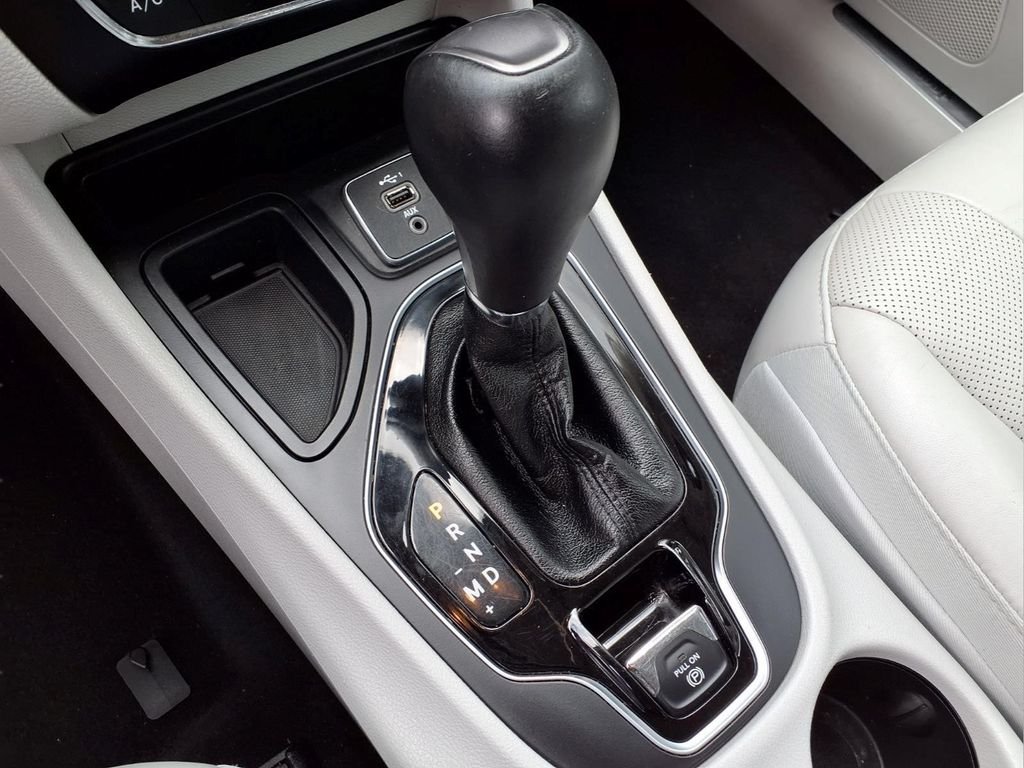 Used 2020 White Jeep Limited image 17