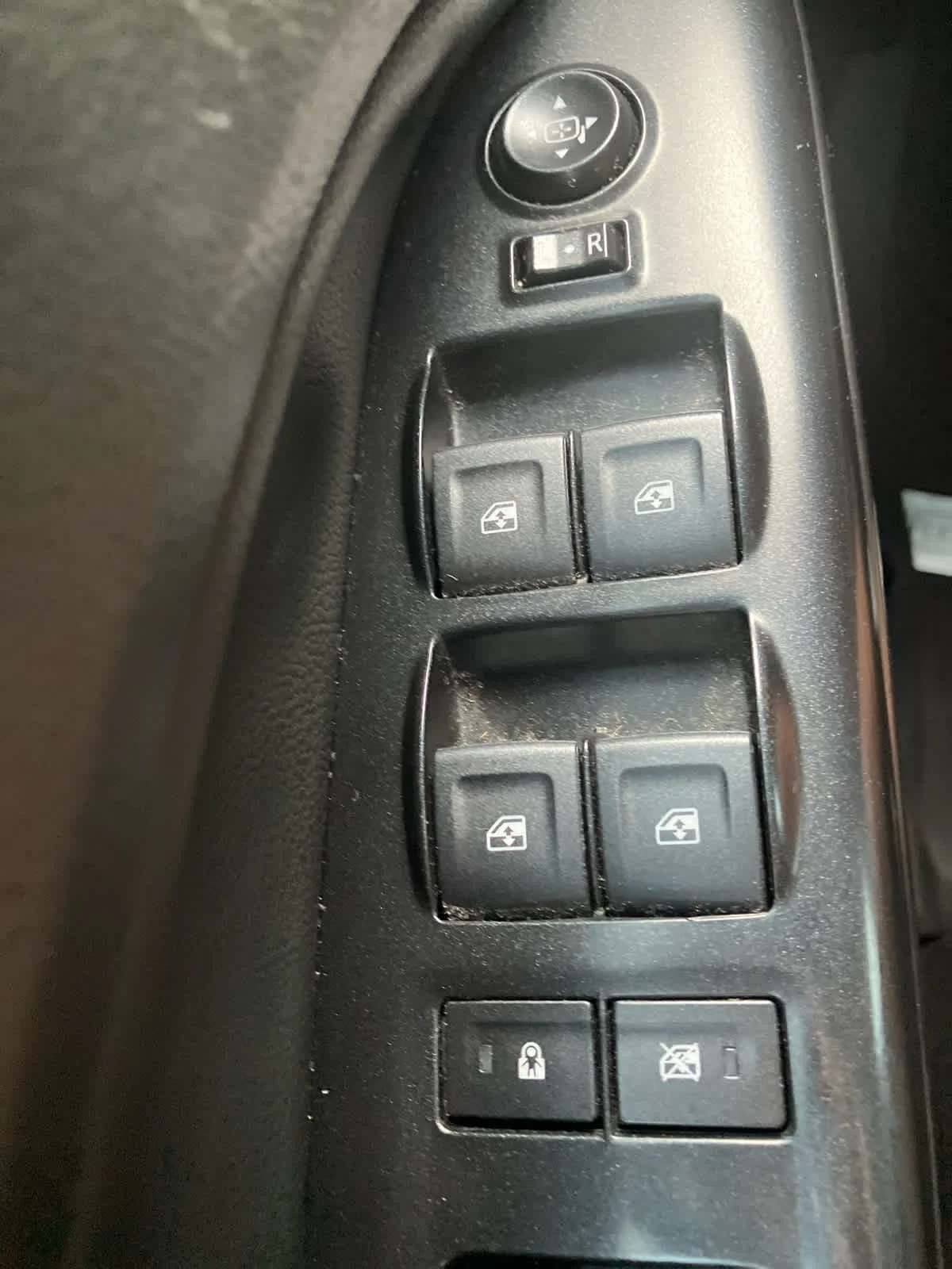 Used 2021 Summit White GMC 4WD AT4 w/Leather image 13