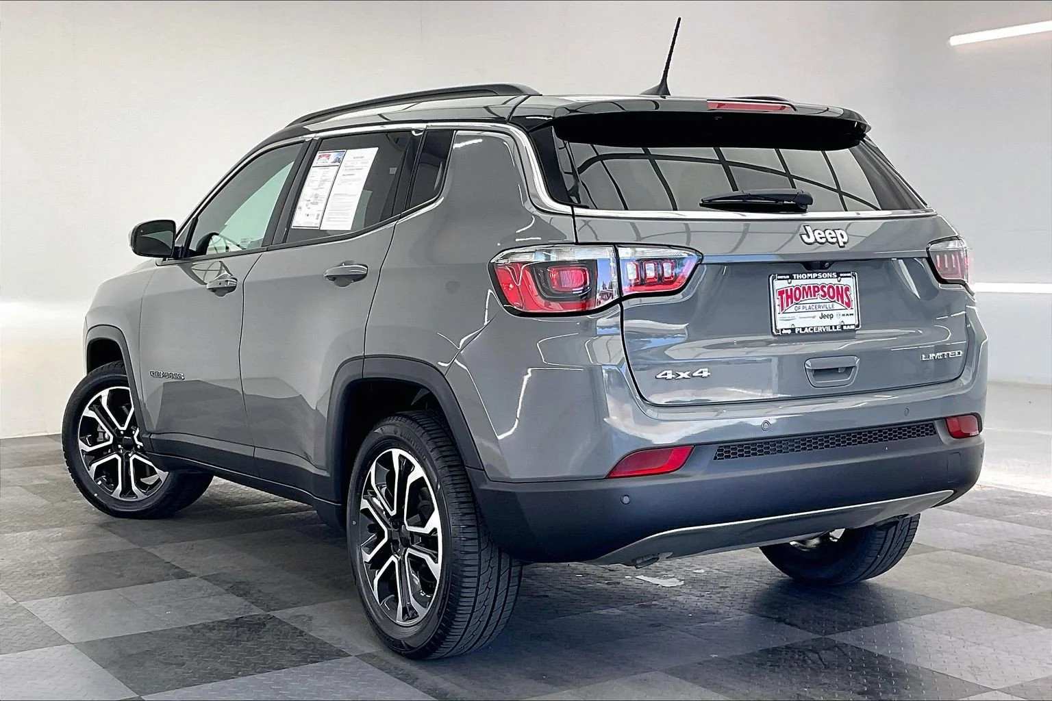 Used 2024 Sting-Gray Clearcoat Jeep Limited image 10