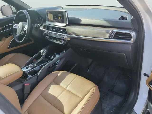 Used 2020 White Kia SX image 11
