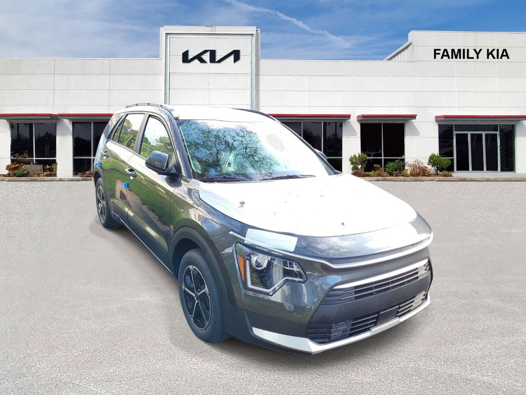 2026 Kia Niro EX HEV's photo