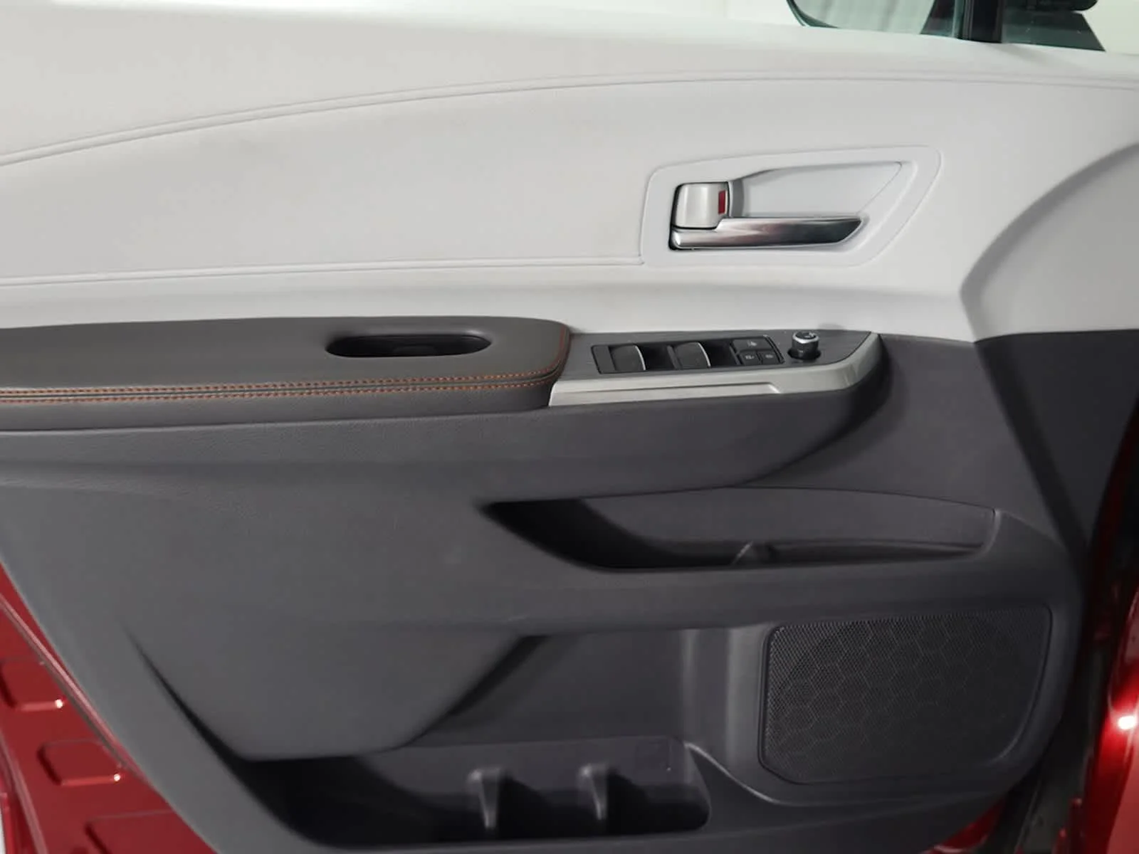 2022 Toyota Sienna XSE - Photo 11