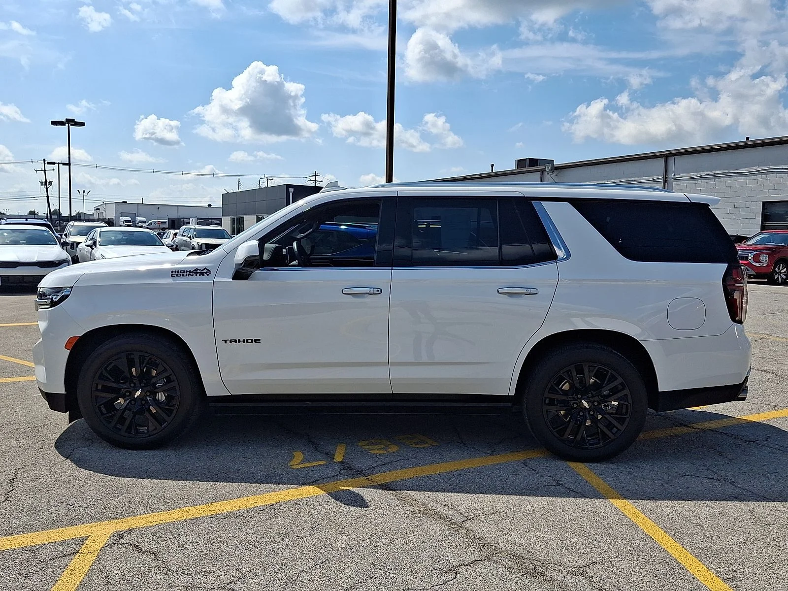 Used 2023 White Chevrolet High Country image 5