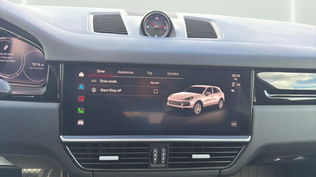 Used 2023 White Porsche Base image 22