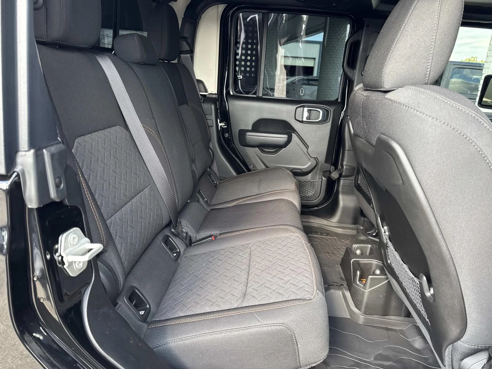 2024 Jeep Gladiator Mojave - Photo 9