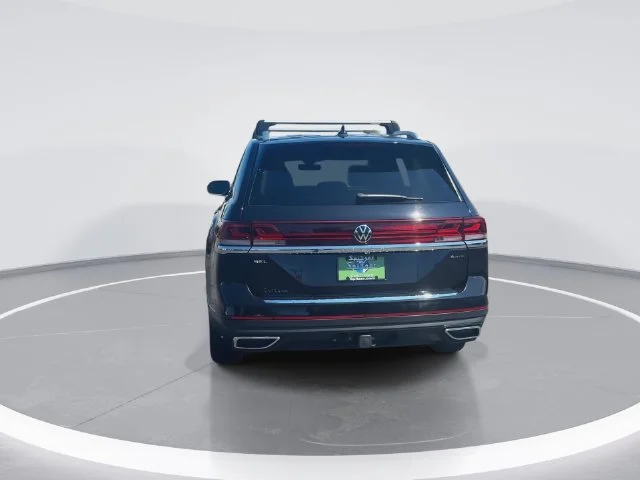 Used 2024 Black Volkswagen 2.0T SEL image 12