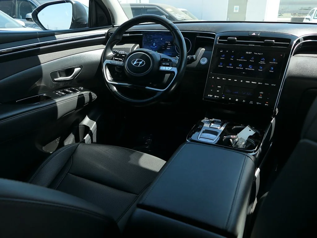 Used 2024 White Hyundai SEL Convenience image 26