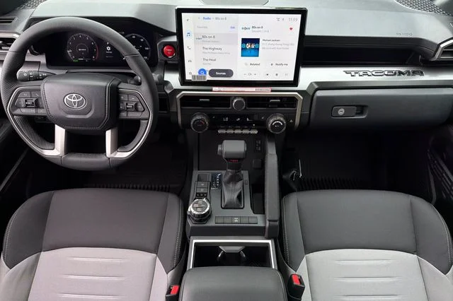 2026 Toyota Tacoma TRD Off Road - Photo 14