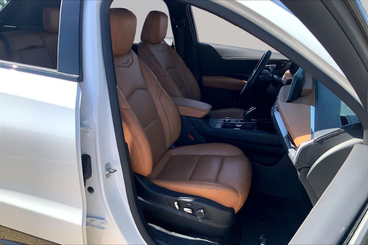 Used 2024 Crystal White Tricoat Cadillac FWD Sport image 9