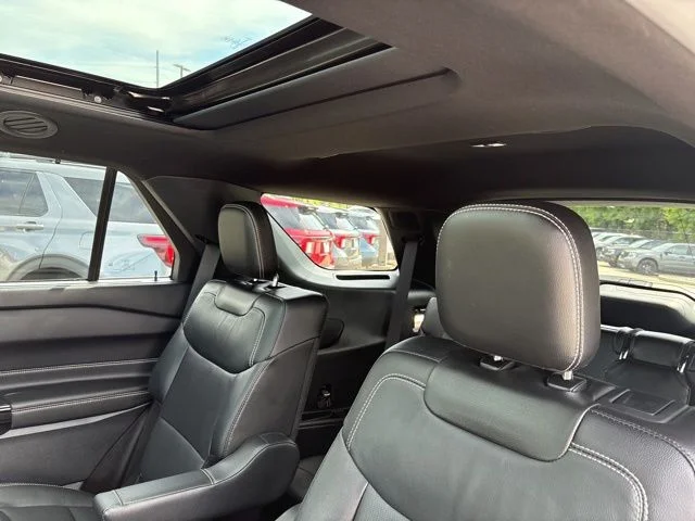 Used 2022 White Ford ST image 32