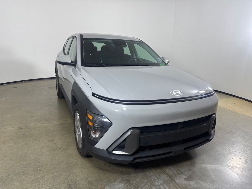 Certified Used 2024 Gray Hyundai SE image 2