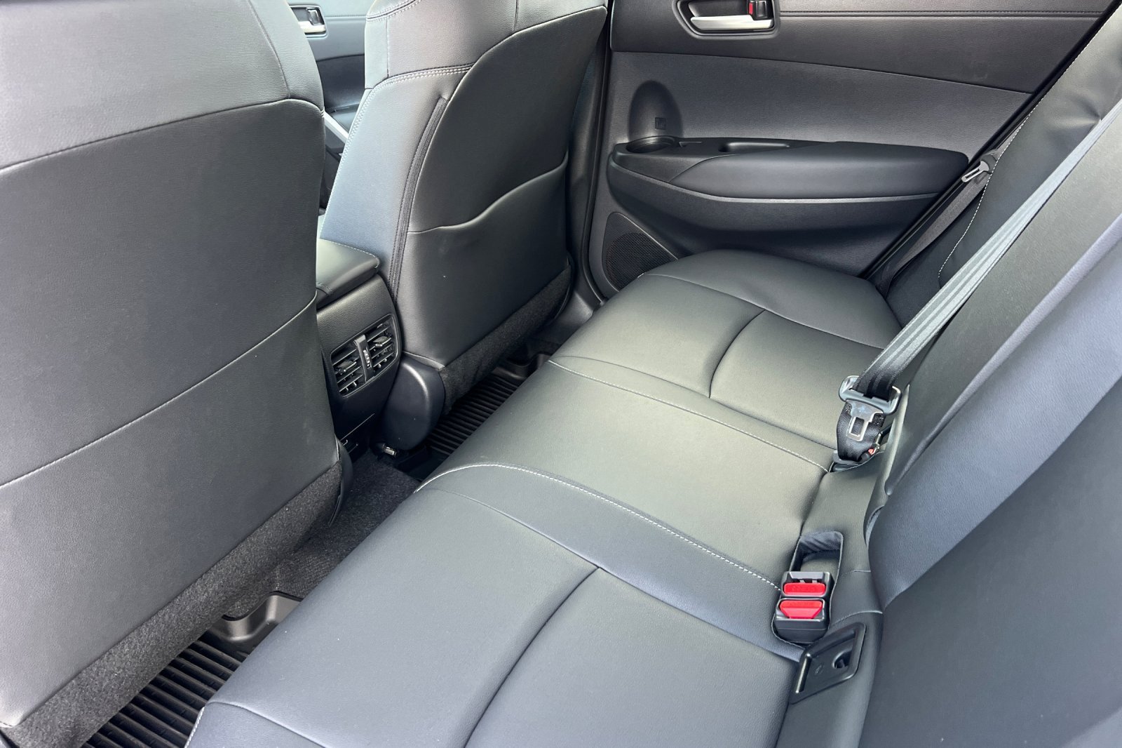 Certified Used 2026 Pearl Toyota XLE image 12