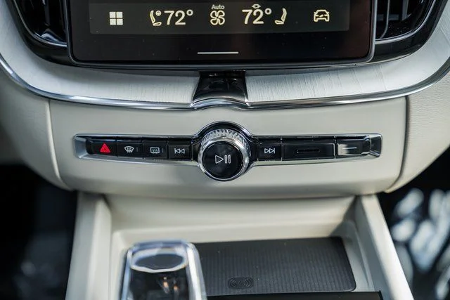 New 2026 Crystal White Volvo Ultra image 22
