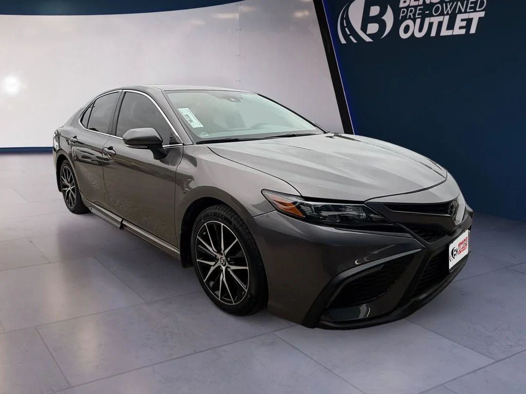 2024 Toyota Camry SE - Photo 7