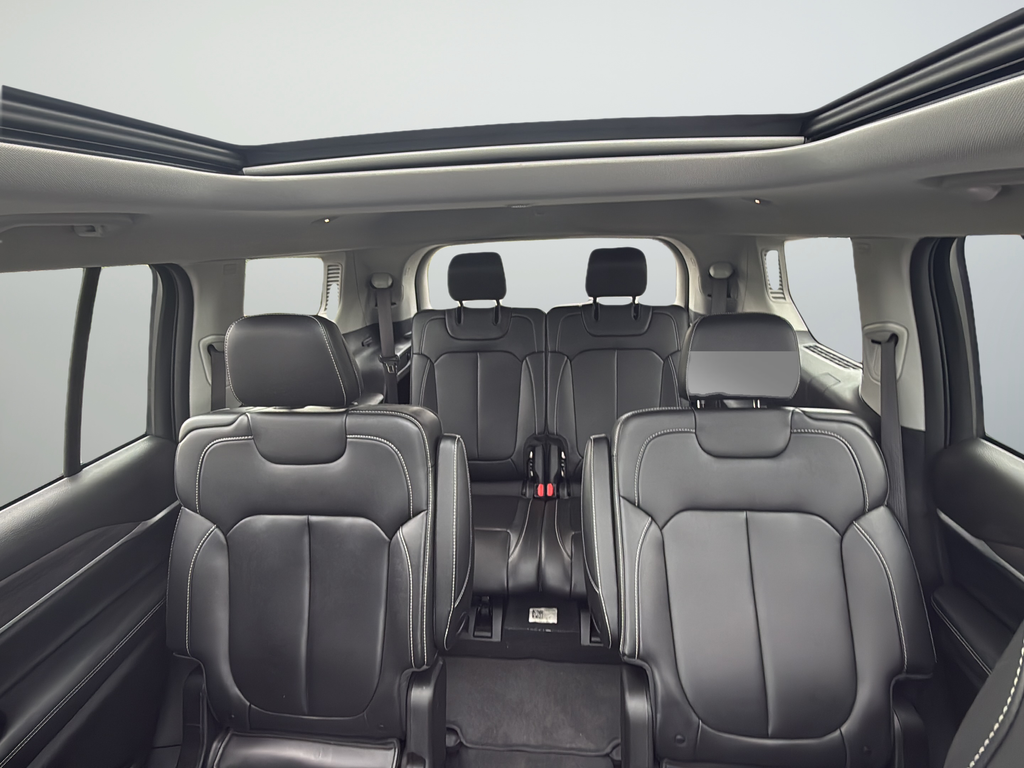 Used 2023 Black Jeep Limited image 30