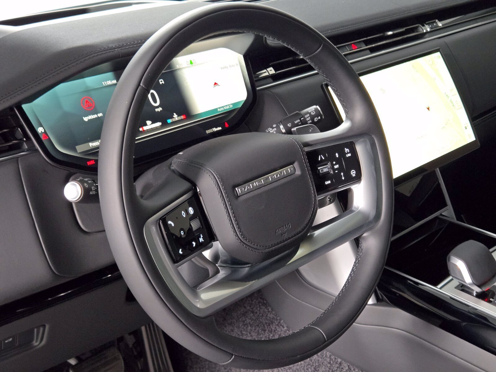 New 2026 Icy White Satin Land Rover SE image 23