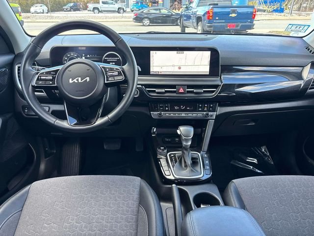 Used 2024 Gray Kia X-Line image 15