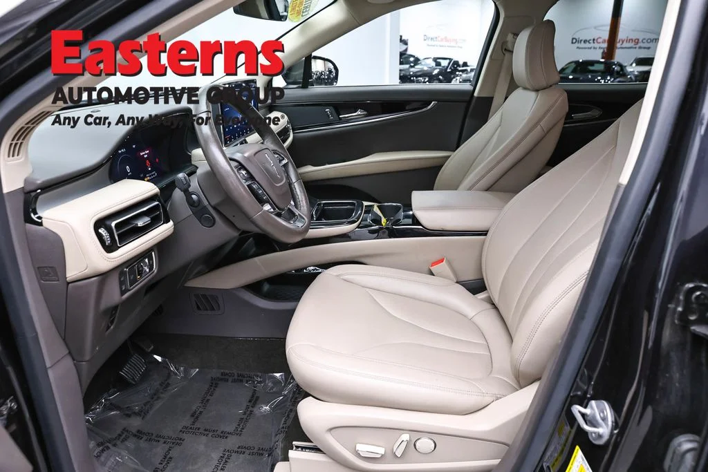 Used 2022 Black Lincoln Standard image 14