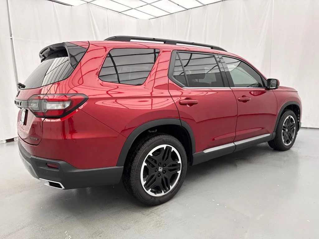 New 2026 Radiant Red Metallic II Honda Touring image 14