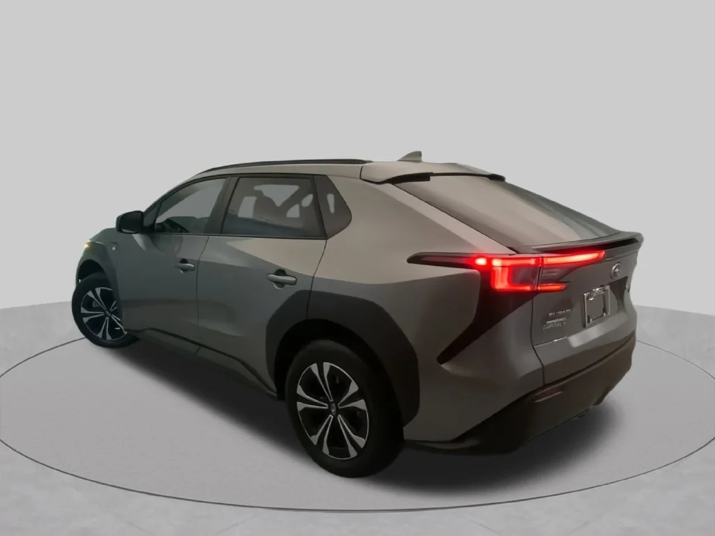 2025 Subaru Solterra PREMIUM SUV 2025 Subaru Solterra PREMIUM SUV Slide