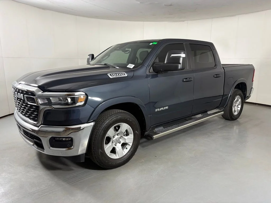 Used 2025 Blue Ram Big Horn/Lone Star image 4