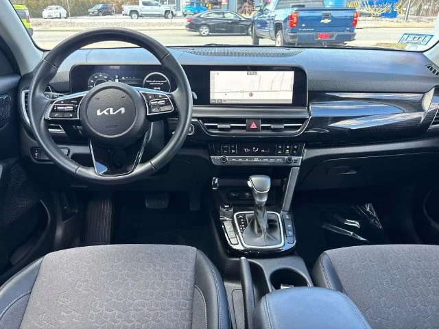 Used 2024 Gray Kia X-Line image 15