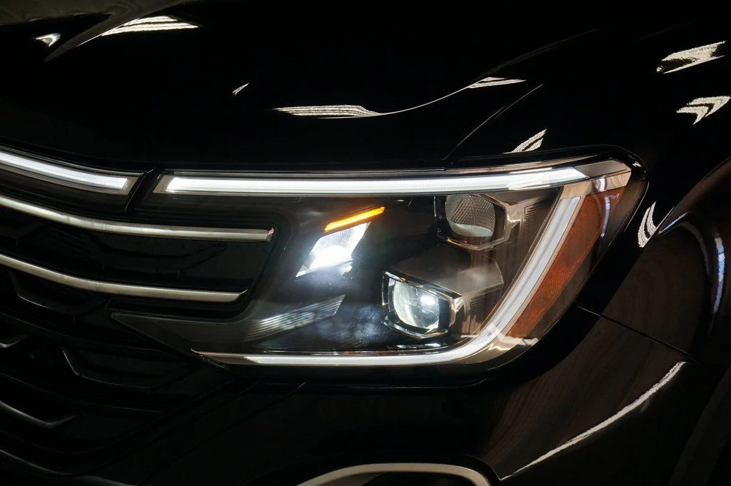 New 2026 Deep Black Volkswagen 2.0T Peak Edition image 35