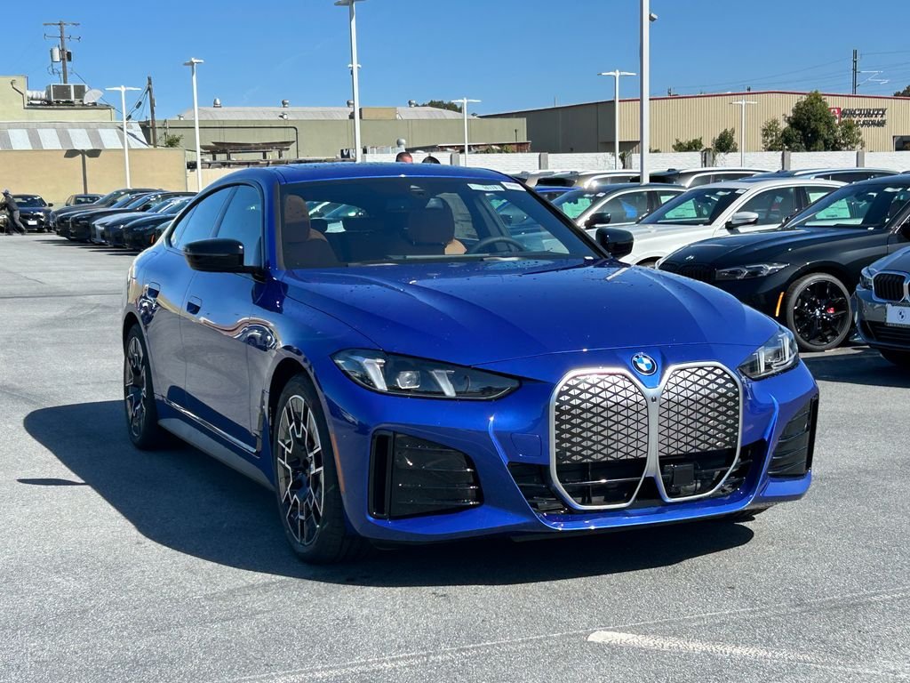 New 2026 Portimao Blue Metallic BMW eDrive40 image 7