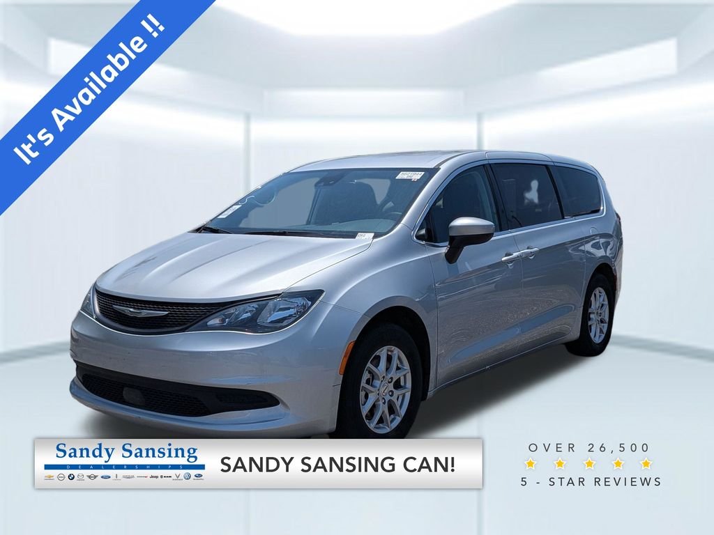 2023 Chrysler Voyager LX's photo
