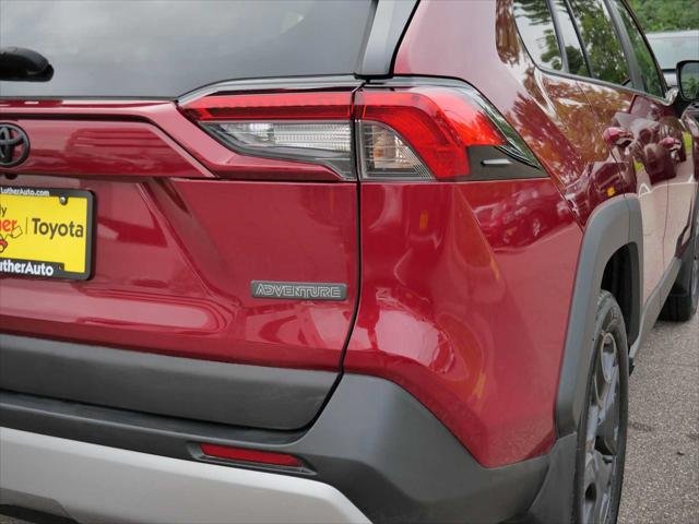 Certified Used 2022 RUBY FLARE PEARL Toyota  image 18