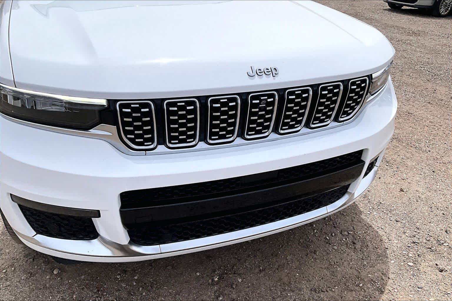 Used 2023 Bright White Clearcoat Jeep Summit image 26