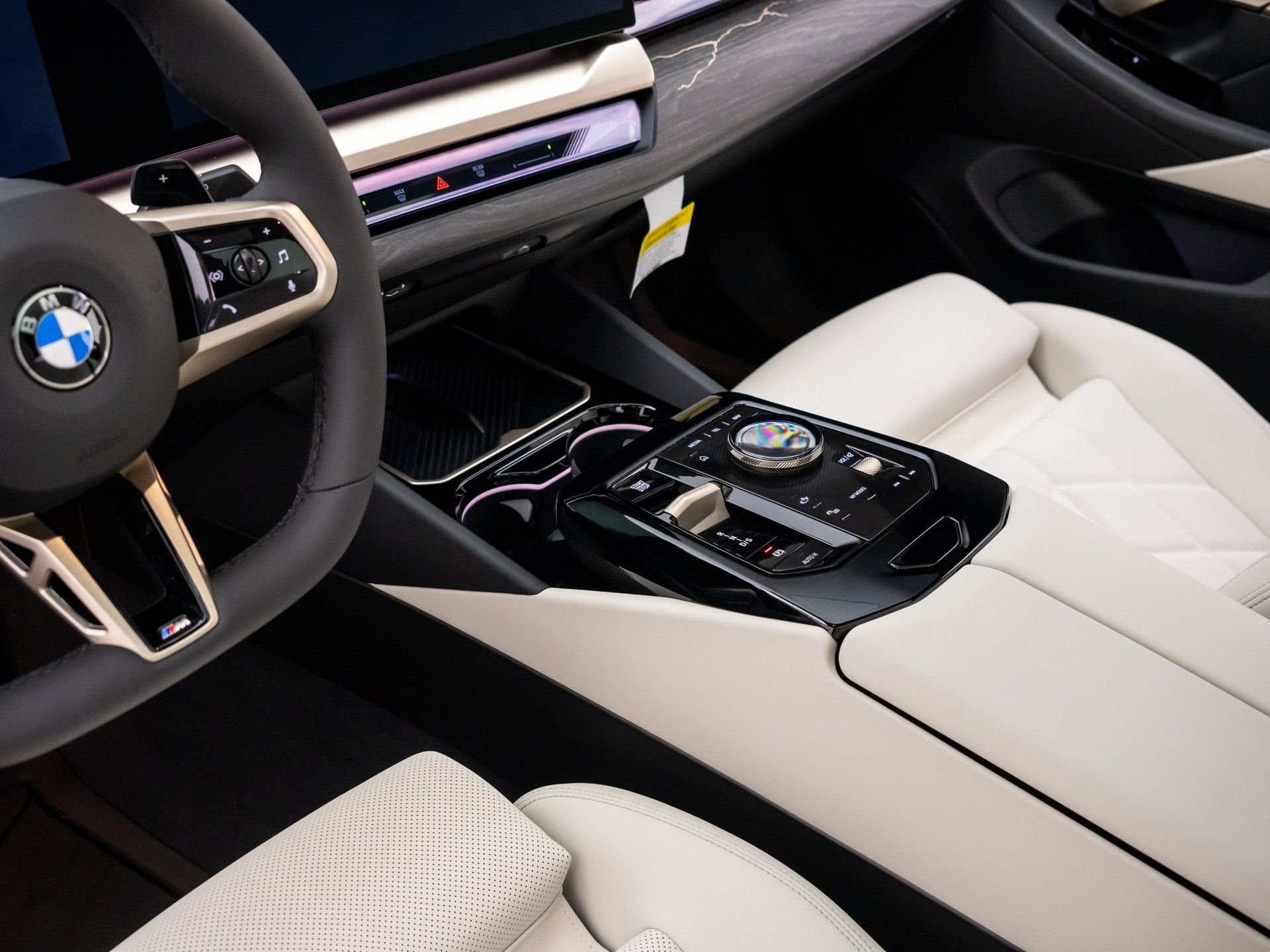 New 2026 Oxide Grey Metallic BMW 530i xDrive image 13