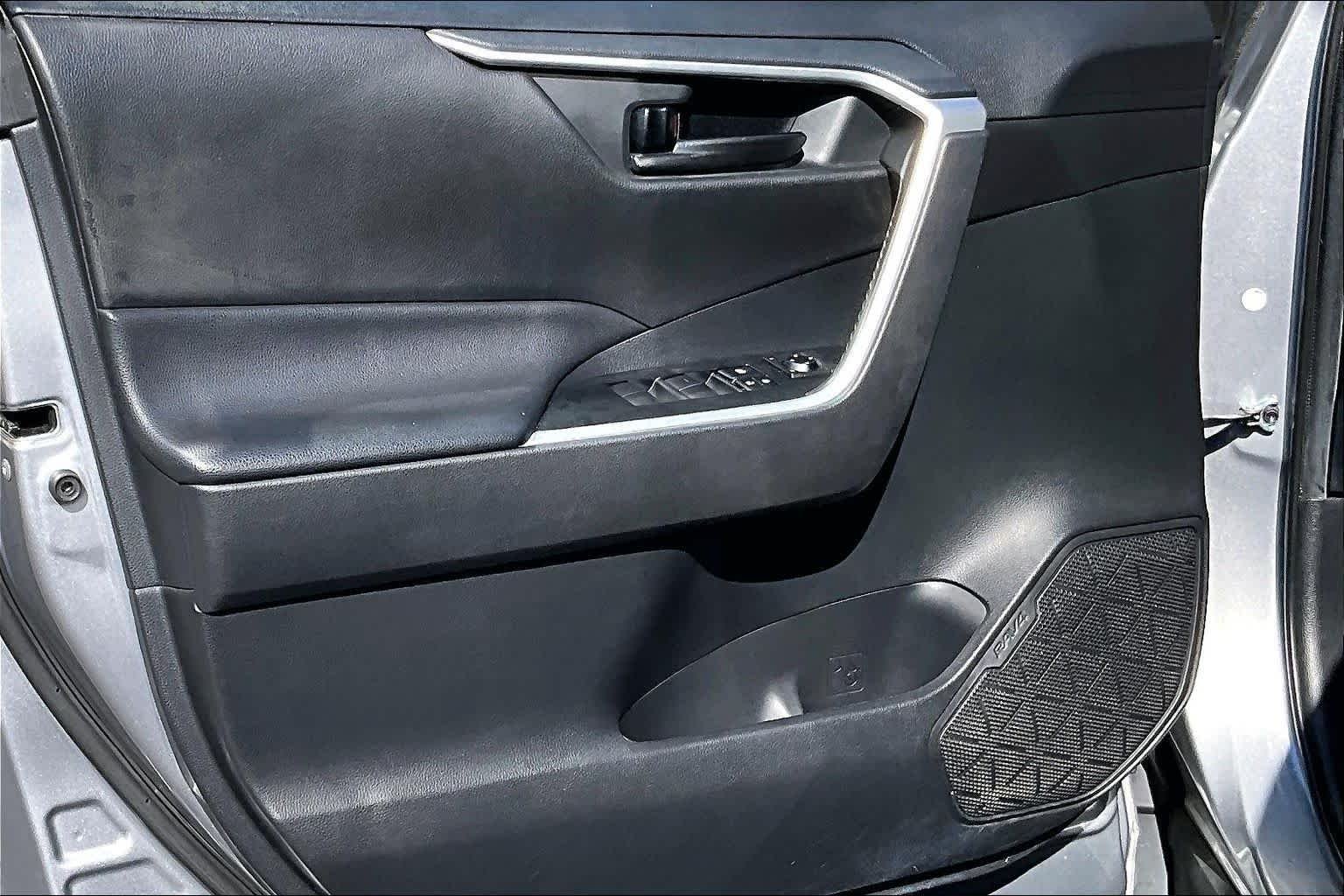 Used 2020 Silver Sky Metallic Toyota LE image 22