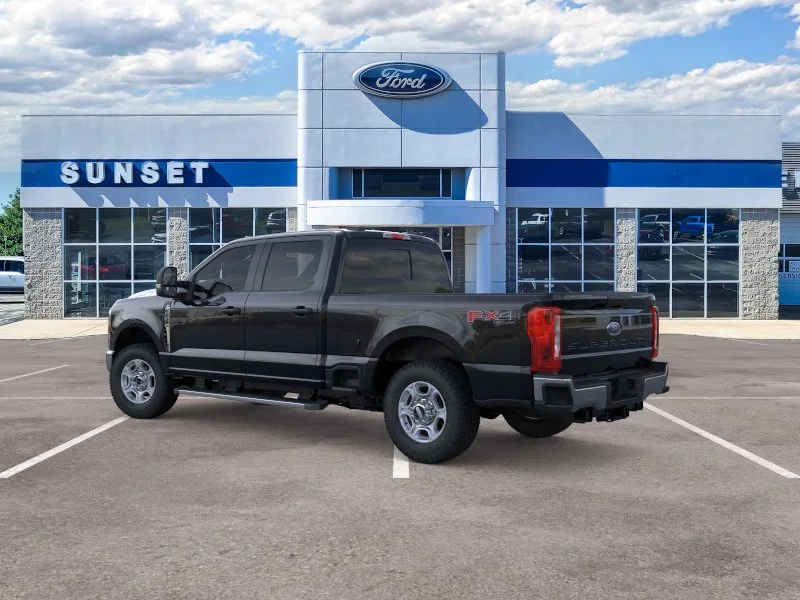 New 2026 Agate Black Metallic Ford XLT image 4
