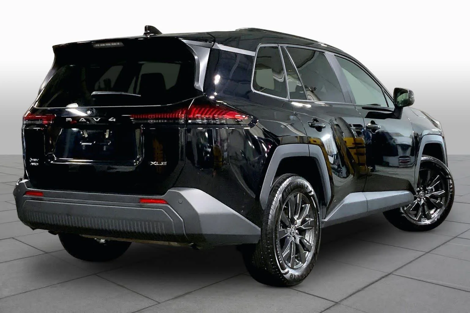 Used 2026 Midnight Black Metallic Toyota XLE Premium image 13