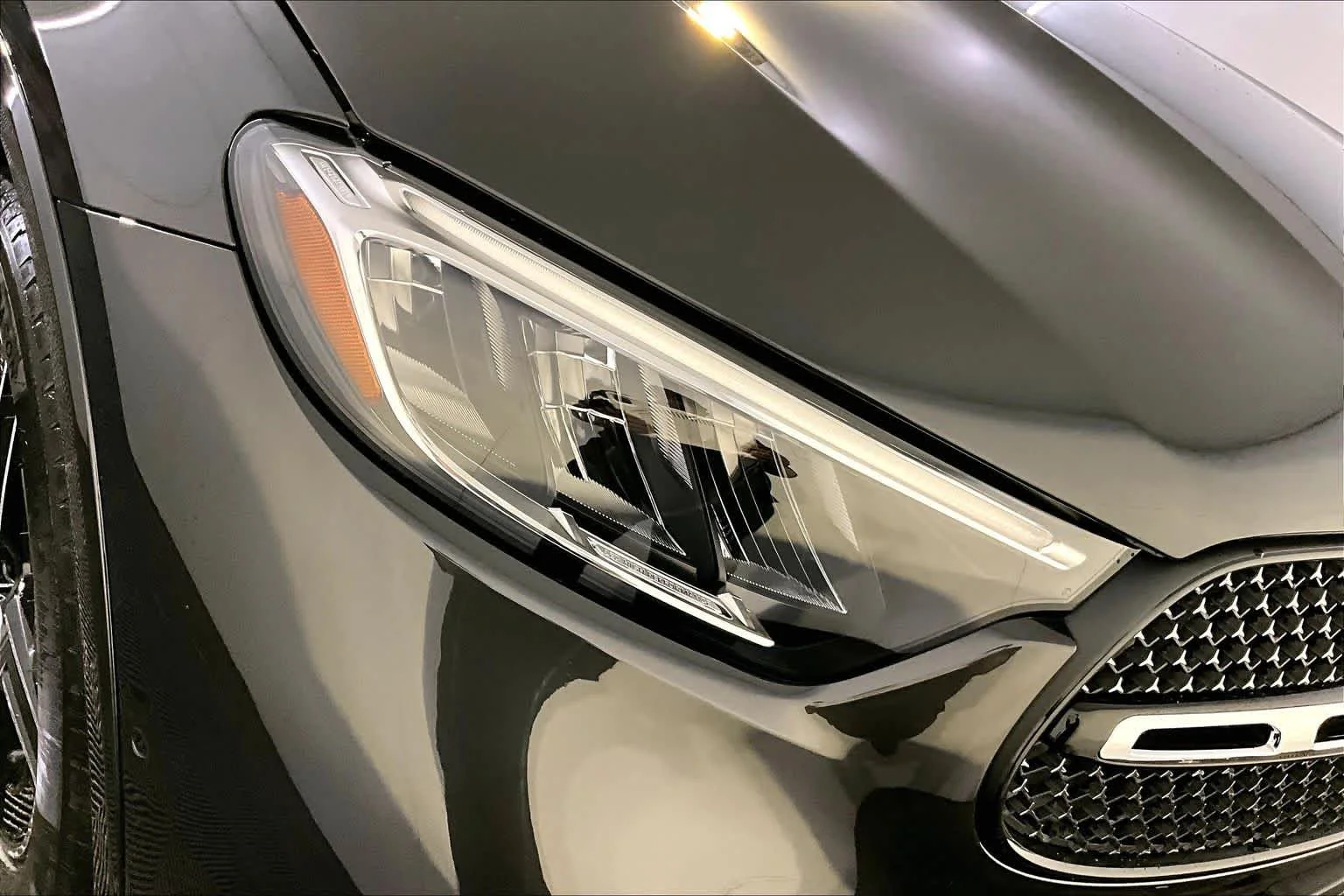New 2026 Graphite Grey Metallic Mercedes-Benz GLC 300 image 16