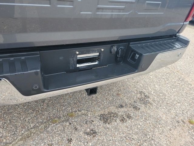Used 2025 Gray Metallic Ford XLT image 27