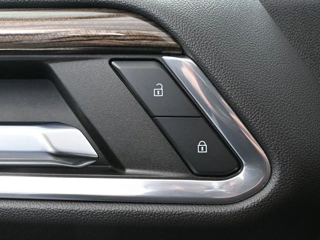 Used 2023 Blue Chevrolet RST image 25